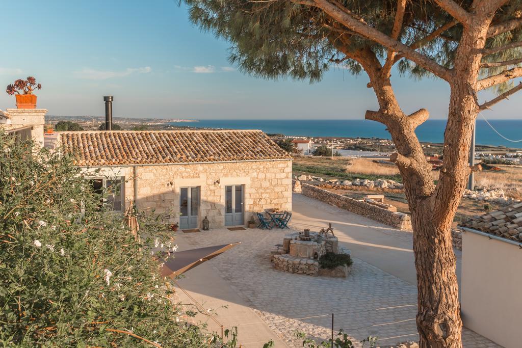 Gasthaus Mangiabove Marina di Ragusa Exterior foto